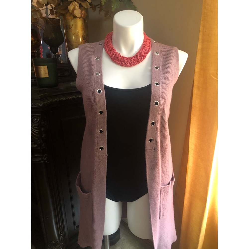 Sleeveless Sweater Vest Shrug